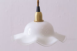 ビンテージ雑貨　巻芯10番　つぼみのようなシェードがおしゃれな日本製のオイルランプ(灯油ランプ、台ランプ)(R-040422)