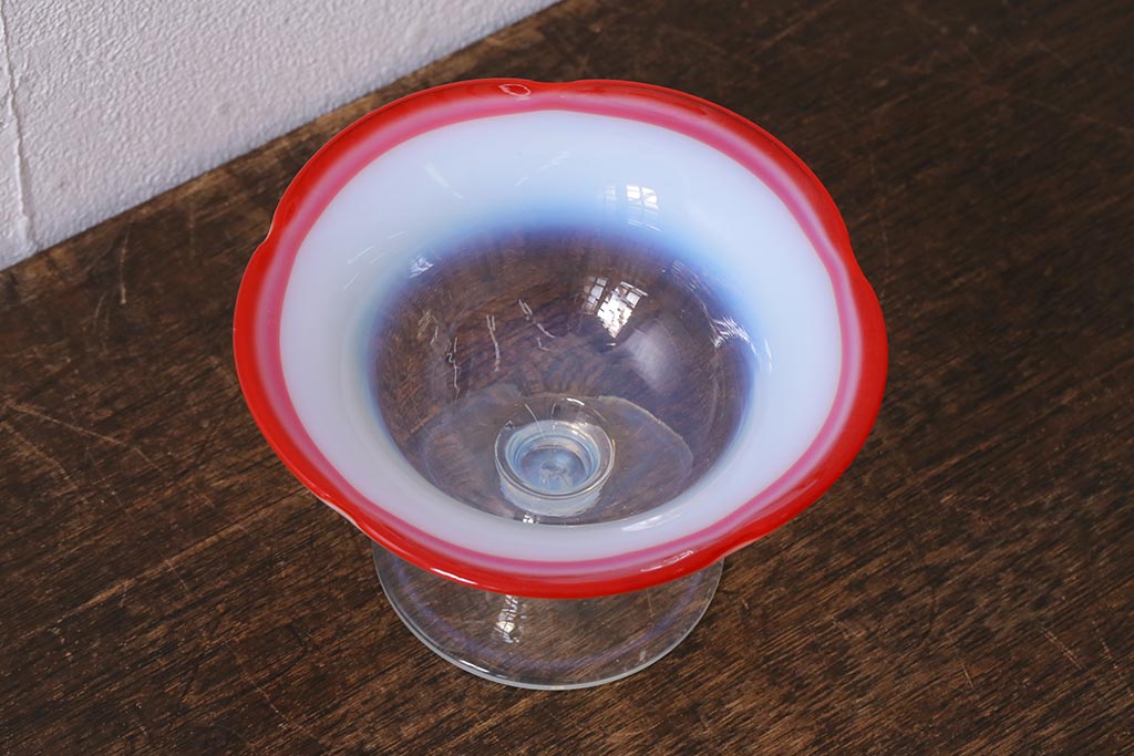 アンティーク雑貨 レトロ雑貨 大正期 赤縁乳白暈し 輪花縁 氷