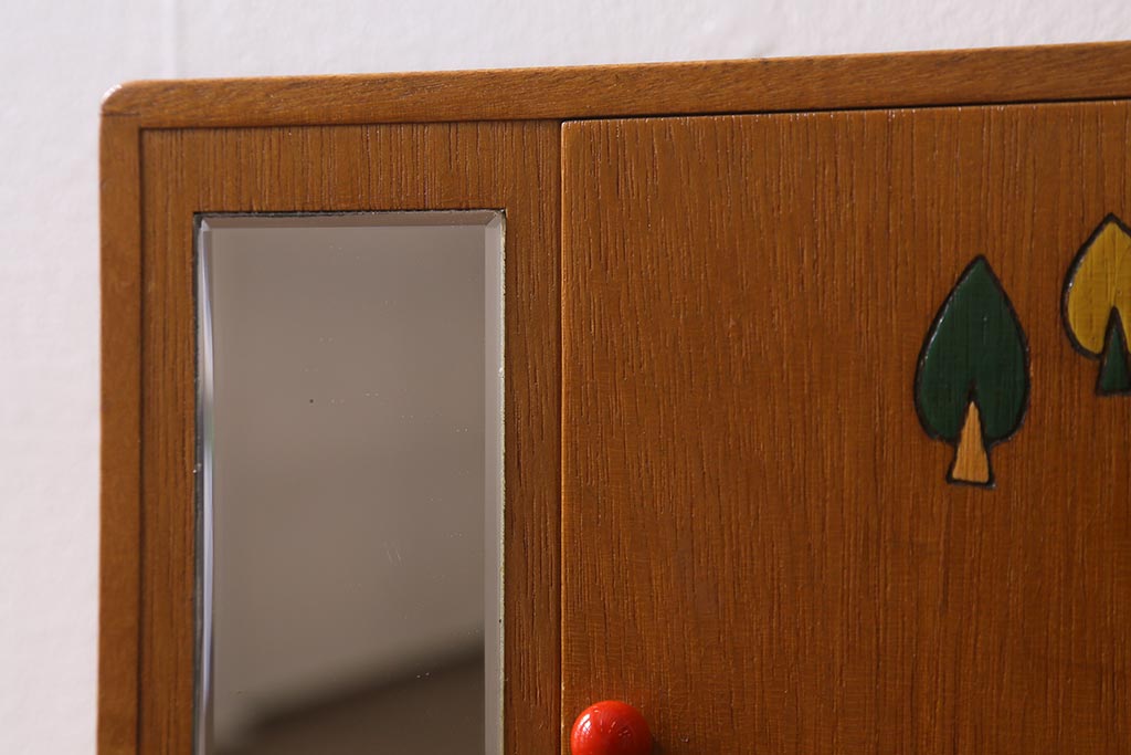レトロ雑貨　昭和レトロ　希少　ままごと　かわいらしい木製の小さなワードローブ(おもちゃ、玩具)(R-040860)