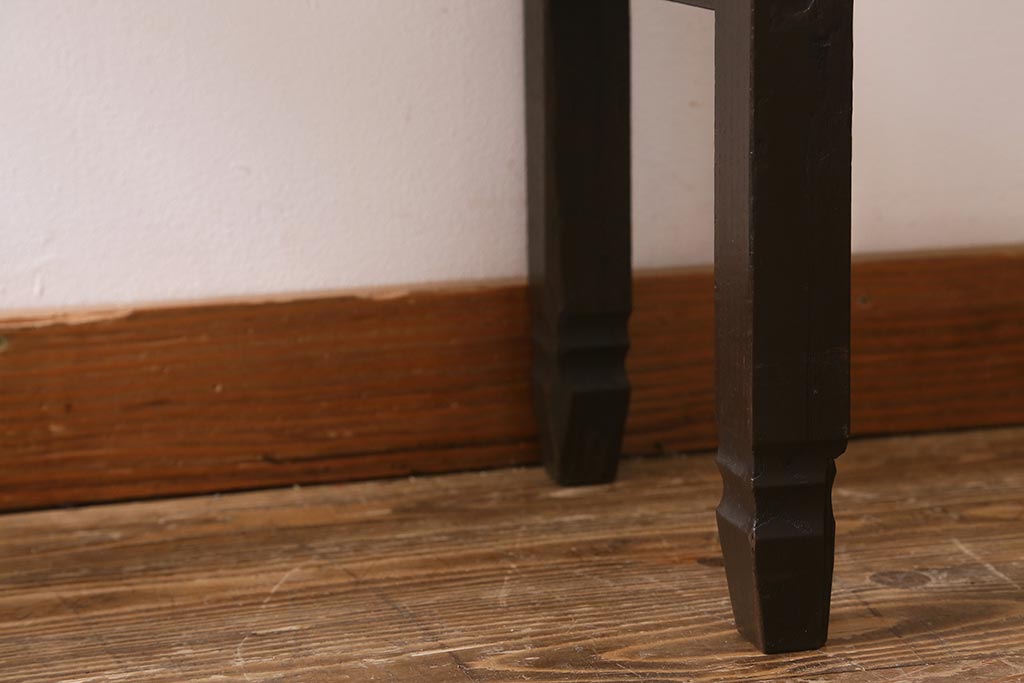 アンティーク家具　和製アンティーク　大正昭和初期　栗材製　ダークトーンがかっこいいサイドテーブル(飾り台、花台、コンソールテーブル)(R-040865)