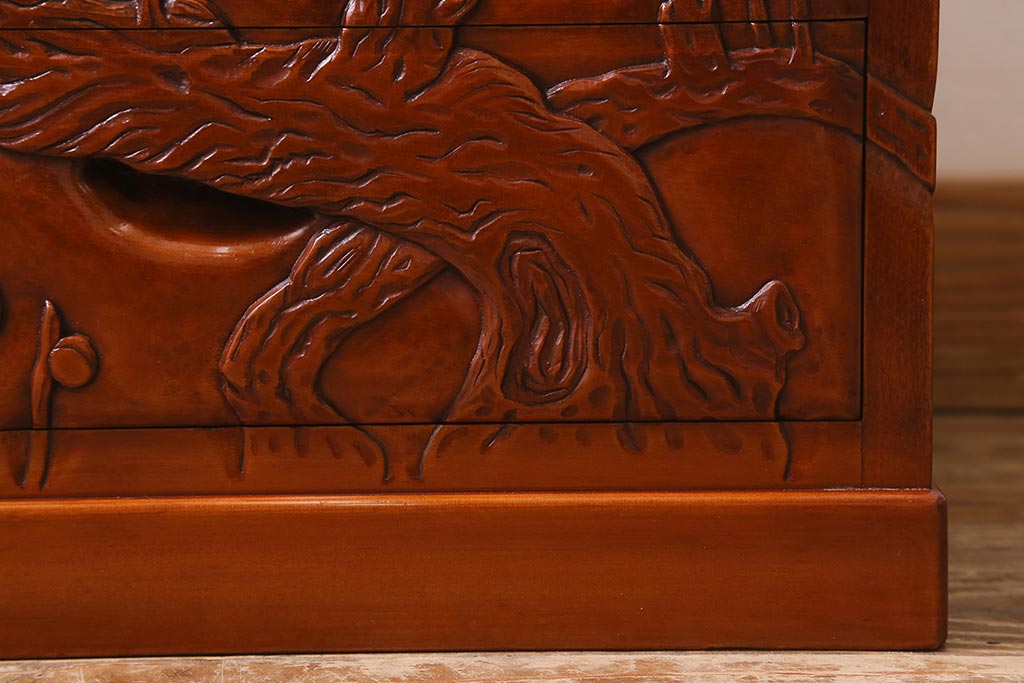中古　伝統工芸　日光彫り　竹・梅の木　彫刻が魅力の小引き出し(卓上収納、小物収納)(R-040883)