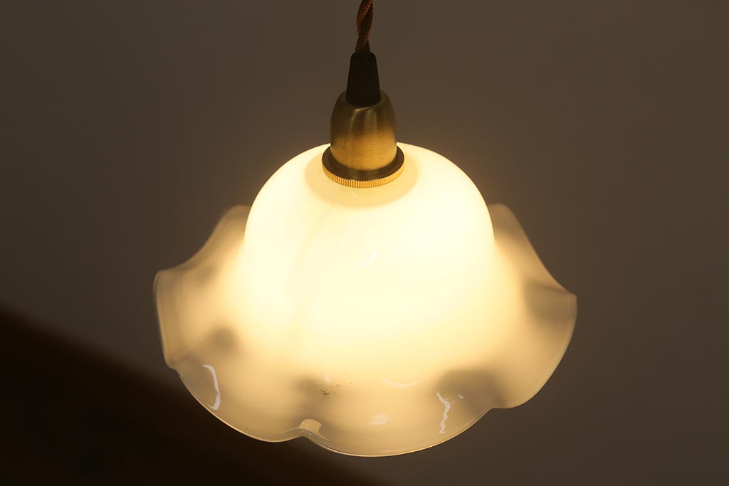 ビンテージ照明　イギリス　上品なフリルシェードの天井照明(ペンダントライト)(R-040899)