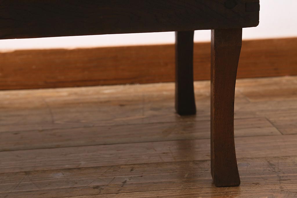 レトロ家具　昭和レトロ　昭和中期　栓材製　懐かしい雰囲気を醸し出す角ちゃぶ台(折りたたみテーブル、座卓、ローテーブル)(R-040904)