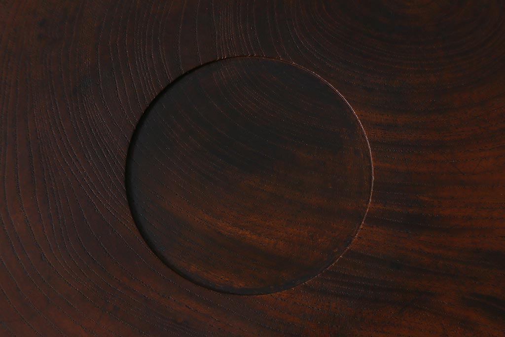レトロ雑貨　漆塗り　杢目が美しい木製の丸盆(漆器)(R-040910)