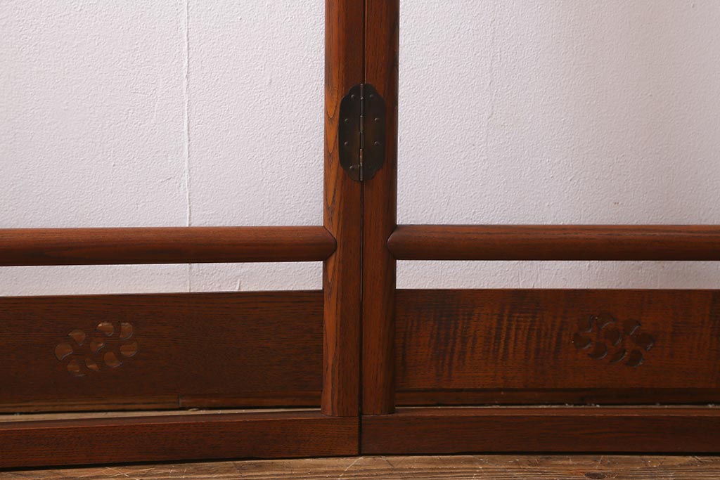 アンティーク家具　桑材　透かしがおしゃれなフック付きの便利な衣桁(着物掛け、ハンガーラック)(R-040922)