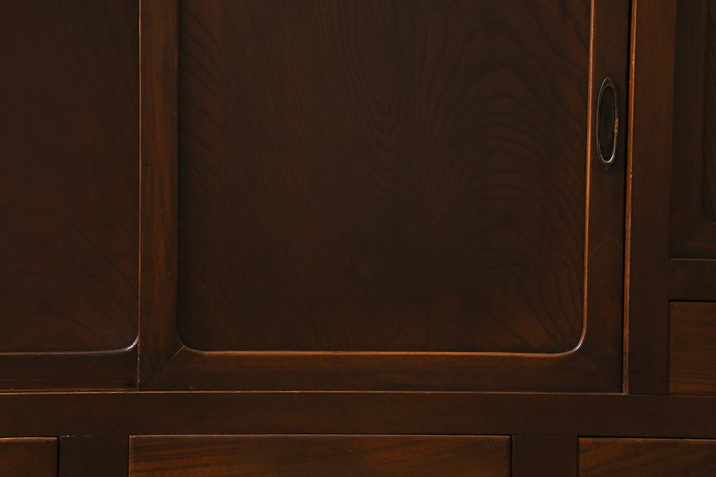 アンティーク家具　和製アンティーク　昭和初期　ダイヤガラスがレトロな雰囲気を醸し出す重ね戸棚(収納棚、引き出し、キャビネット)(R-040939)
