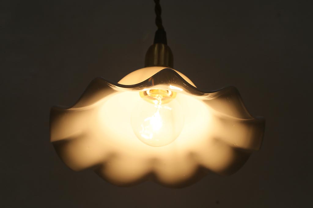 イギリスヴィンテージ照明　可愛らしいフリルシェードのペンダントライト(ランプシェード、天井照明、ビンテージ)(R-041018)
