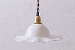 アンティーク照明　レトロ　シャビーなブラケットがおしゃれなペンダントライト(天井照明、吊り下げ照明)(R-043733)