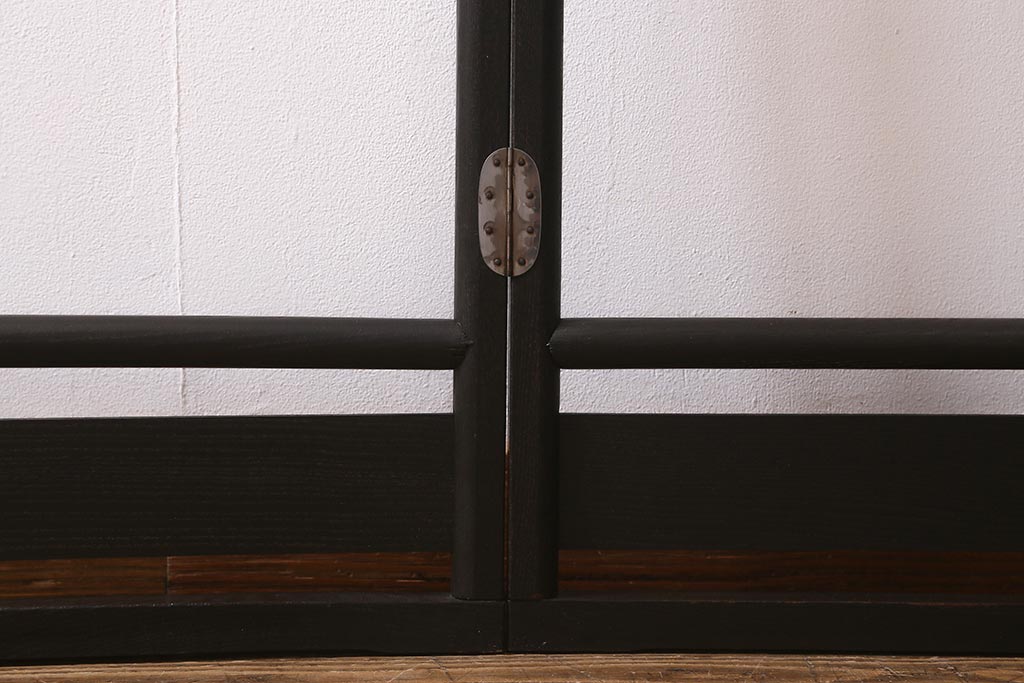 アンティーク家具　桑材　上品な色合いが魅力的なフック付きの便利な衣桁(着物掛け、ハンガーラック)(R-041046)