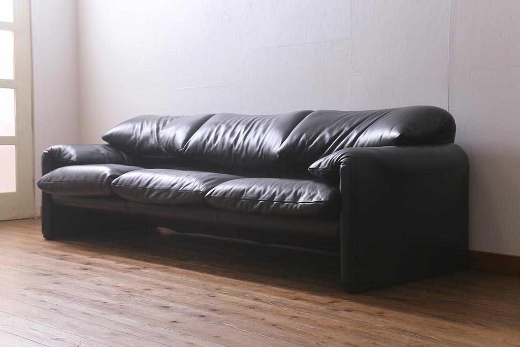 中古　Cassina(カッシーナ)　MARALUNGA(マラルンガ)　本革　3人掛けソファ(定価約200〜243万円)(R-041047)