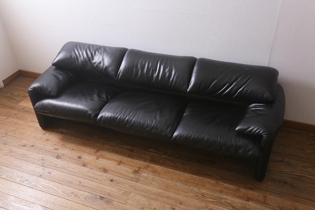 中古　Cassina(カッシーナ)　MARALUNGA(マラルンガ)　本革　3人掛けソファ(定価約200〜243万円)(R-041047)