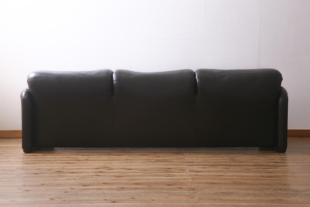 中古　Cassina(カッシーナ)　MARALUNGA(マラルンガ)　本革　3人掛けソファ(定価約200〜243万円)(R-041047)