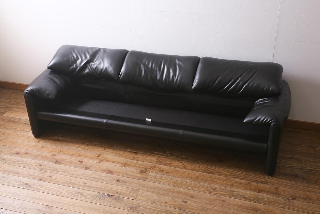 中古　Cassina(カッシーナ)　MARALUNGA(マラルンガ)　本革　3人掛けソファ(定価約200〜243万円)(R-041047)