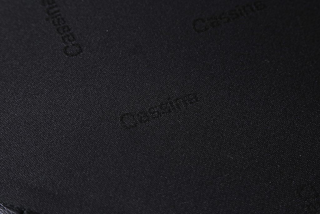 中古　Cassina(カッシーナ)　MARALUNGA(マラルンガ)　本革　3人掛けソファ(定価約200〜243万円)(R-041047)