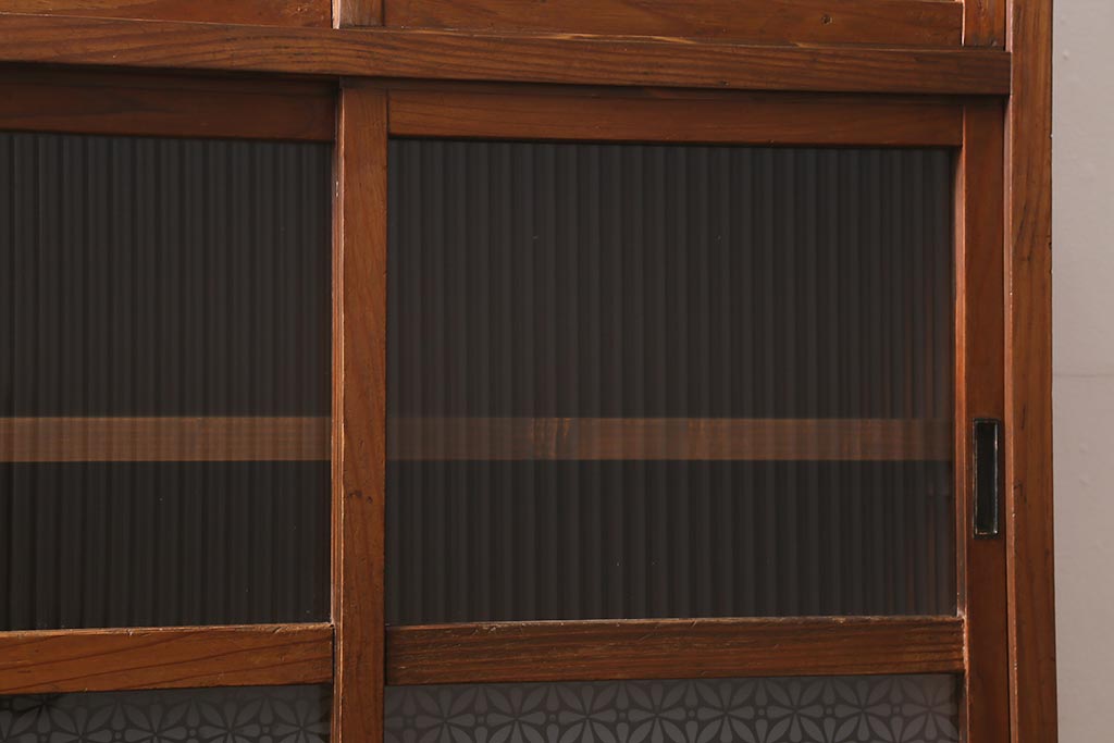 アンティーク家具　昭和初期　前面ヒノキ材　モールガラス入り　レトロな重ね戸棚(収納棚、引き出し、キャビネット)(R-041094)