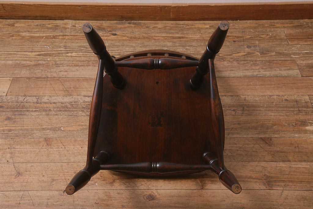 中古　北海道民芸家具　HM626　クラシカルな雰囲気漂うダイニングチェア(椅子、ウィンザーチェア、板座チェア、ウインザーチェア)(R-041189)