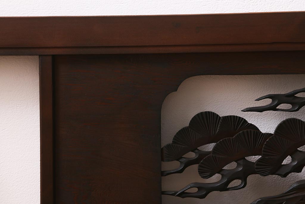 アンティーク建具　和製アンティーク　昭和中期　松に鷹　迫力ある彫りが見事な彫刻欄間(明かり取り、明り取り、建具)(R-041198)
