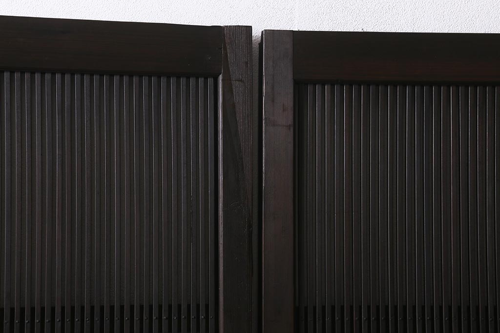 アンティーク建具　和製アンティーク　当店オリジナルガラス　昭和初期　整然と並ぶ格子が繊細な万本格子戸2枚セット(引き戸、建具)(R-041229)