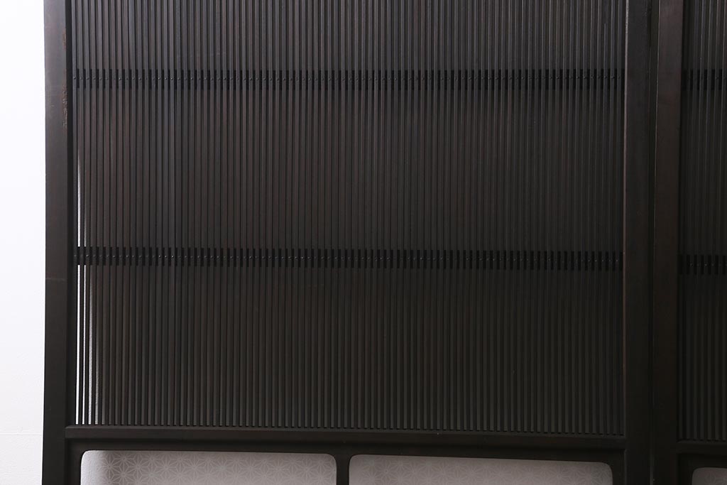 アンティーク建具　和製アンティーク　当店オリジナルガラス　昭和初期　整然と並ぶ格子が繊細な万本格子戸2枚セット(引き戸、建具)(R-041229)