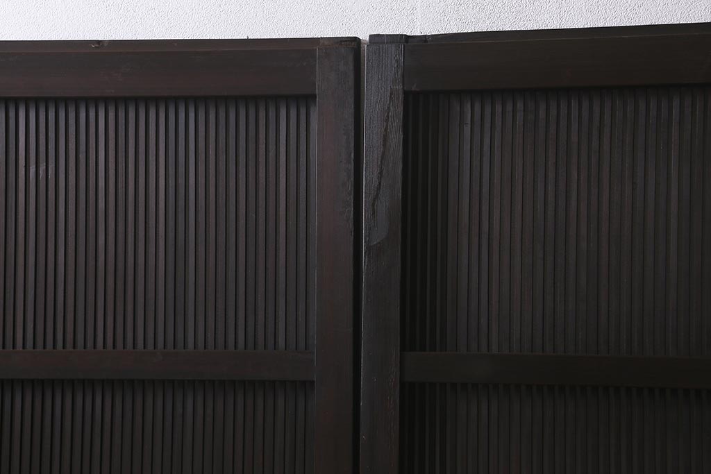 アンティーク建具　和製アンティーク　当店オリジナルガラス　昭和初期　整然と並ぶ格子が繊細な万本格子戸2枚セット(引き戸、建具)(R-041229)