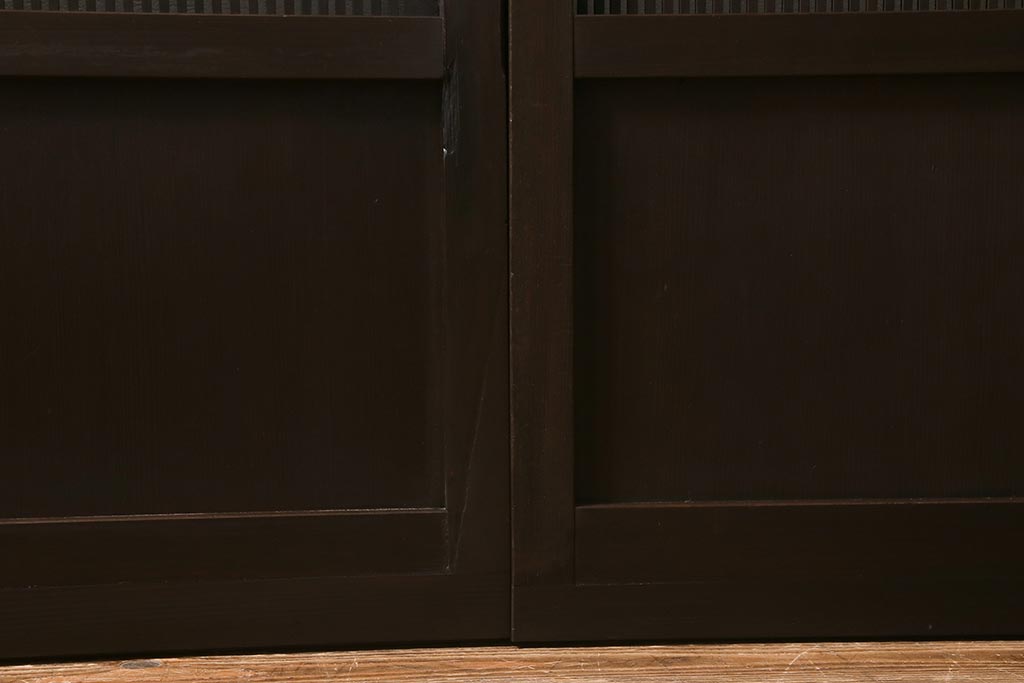 アンティーク建具　和製アンティーク　当店オリジナルガラス　昭和初期　整然と並ぶ格子が繊細な万本格子戸2枚セット(引き戸、建具)(R-041229)