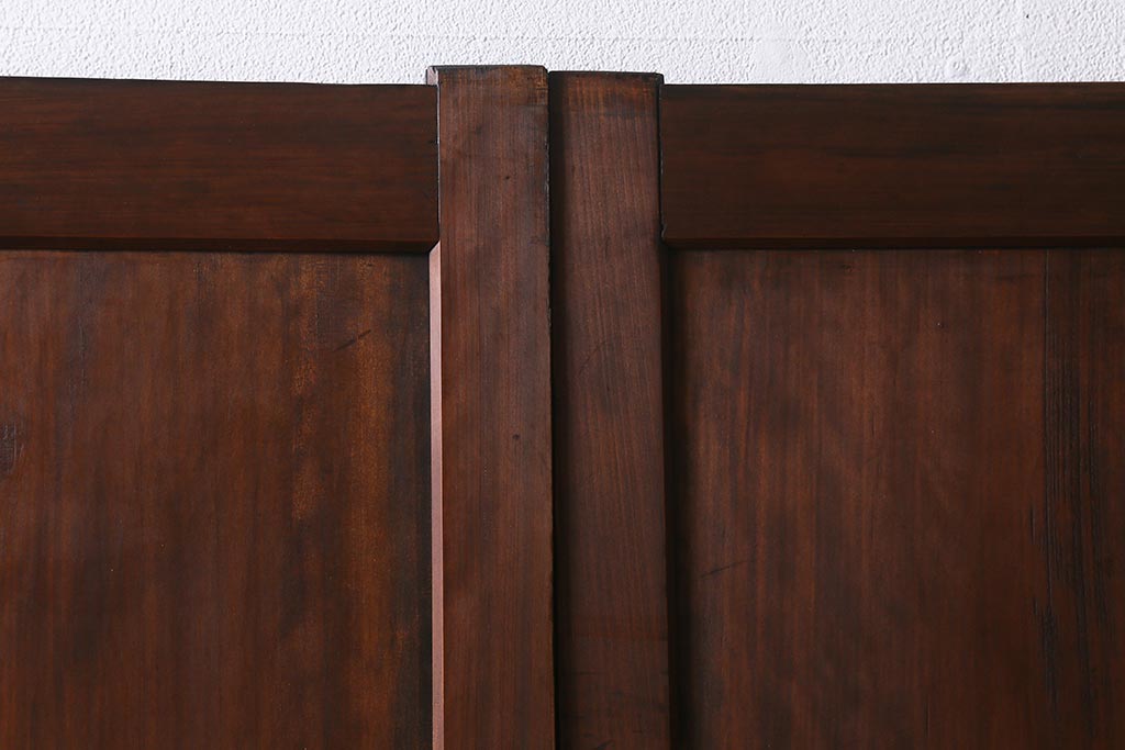 アンティーク建具　和製アンティーク　昭和初期　存在感のある佇まいが魅力の板戸2枚セット(建具、引き戸)(R-041238)
