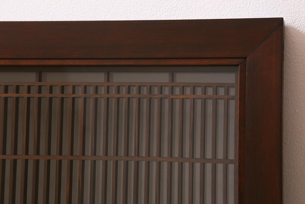 ビンテージ建具　両面ガラス入り　組子　細かい格子に流水模様が組み込まれた上品な筬欄間(オサランマ、明り取り、明かり取り)(R-041254)