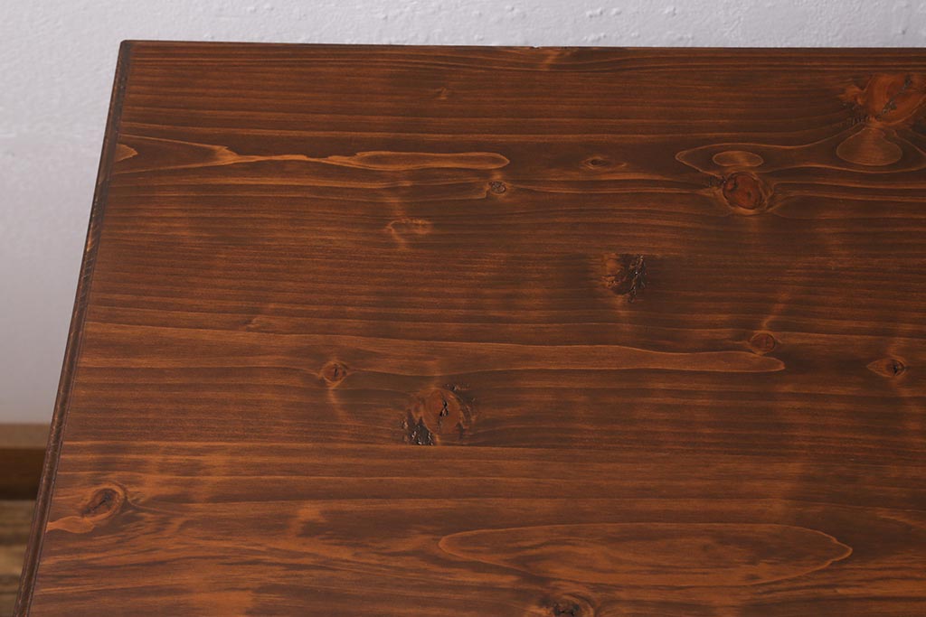 シンガー社(SINGER)　天板檜材　リメイク　レトロな雰囲気が魅力のミシンテーブル(シンガーミシン、サイドテーブル、カフェテーブル)(R-041275)