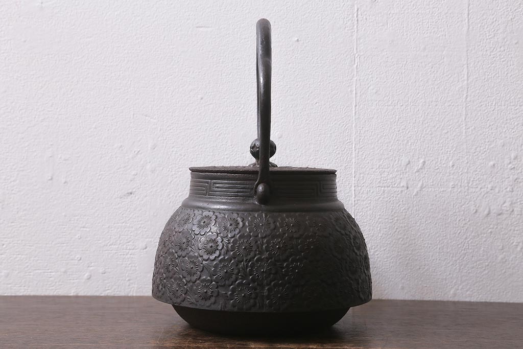 素敵な ビンテージ雑貨 古い南部鉄瓶(鉄急須、茶道具)(R-041284 桜模様 鉄瓶