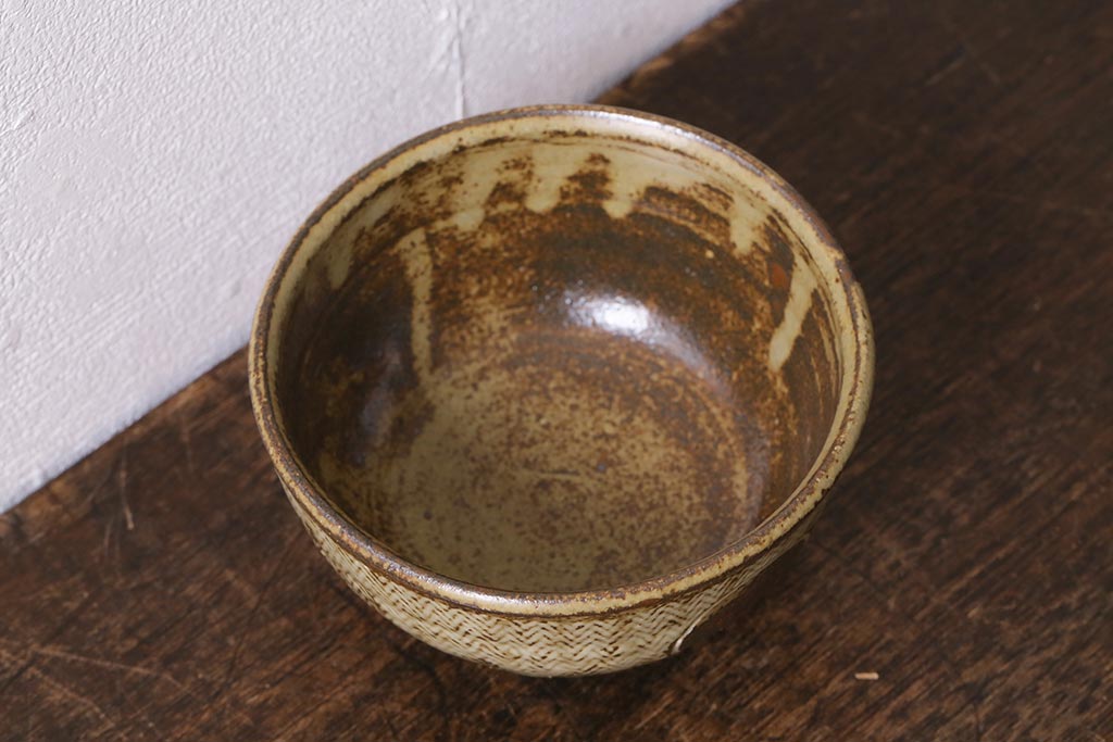 益子焼　人間国宝　島岡達三作　地釉象嵌縄文茶碗(和食器)(R-041295)