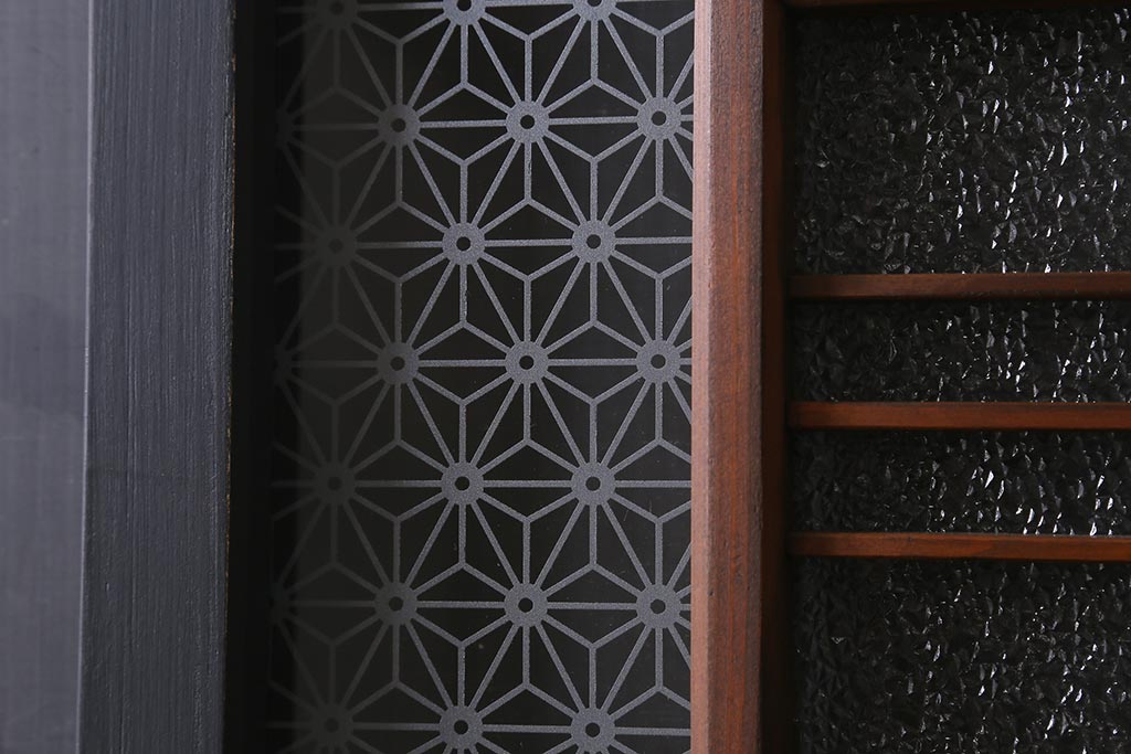アンティーク建具　ダイヤガラス・当店オリジナルガラス入り　ブラックペイントがシックな木製ドア(扉、開き戸、建具)(R-041367)