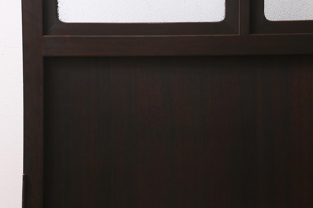 アンティーク建具　和製アンティーク　昭和初期　ダイヤガラス　窓付きのレトロな木製扉(ガラス扉、開き戸、ドア)(R-041409)