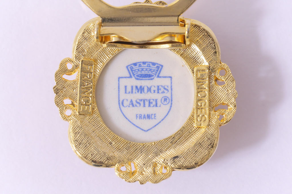 中古　フランス　LIMOGES CASTEL(リモージュキャッスル)　磁器製のブローチ2点セット(アクセサリー)(R-041433)