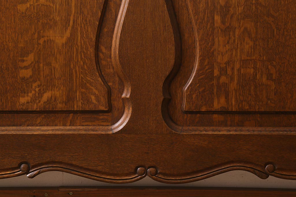 アンティーク家具　フランスアンティーク　オーク材　上品なレリーフが目を引くベッドフレーム(R-041436)