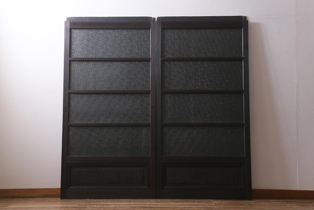 アンティーク建具　昭和初期　腰板ケヤキ材　ダイヤガラス入り　上手物!落ち着いた色合いのレトロなガラス戸2枚セット(引き戸)(R-041450)