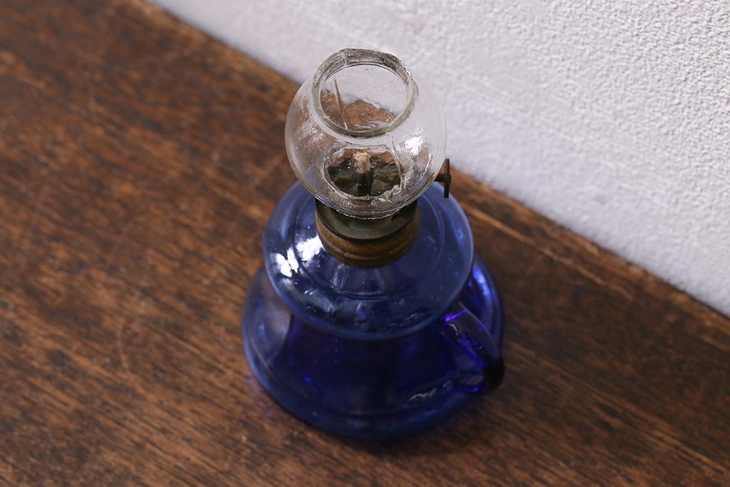 アンティーク雑貨　明治大正期　持ち手付き　青ガラスがおしゃれな豆ランプ(オイルランプ、和ガラス)(R-041471)