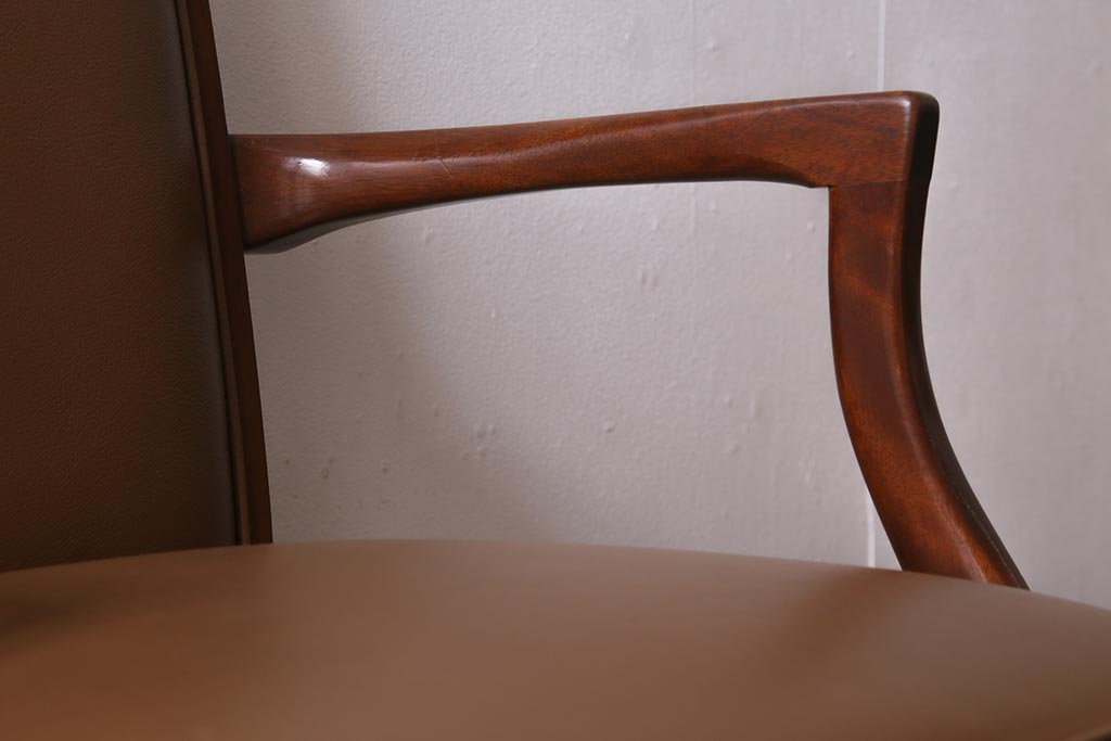 ビンテージ家具　maruni(マルニ木工)　マキシマムシリーズ　ベルサイユM　ダイニングチェア(アームチェア、椅子)(R-041478)
