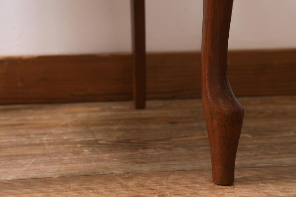 ビンテージ家具　maruni(マルニ木工)　マキシマムシリーズ　ベルサイユM　ダイニングチェア(アームチェア、椅子)(R-041478)