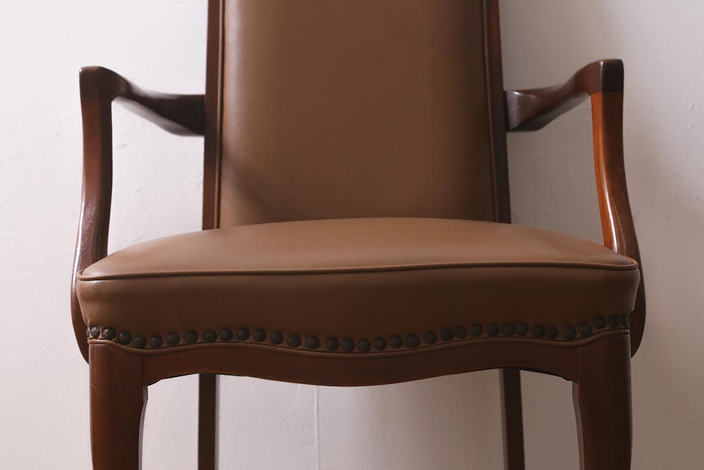 ビンテージ家具　maruni(マルニ木工)　マキシマムシリーズ　ベルサイユM　ダイニングチェア(アームチェア、椅子)(R-041479)