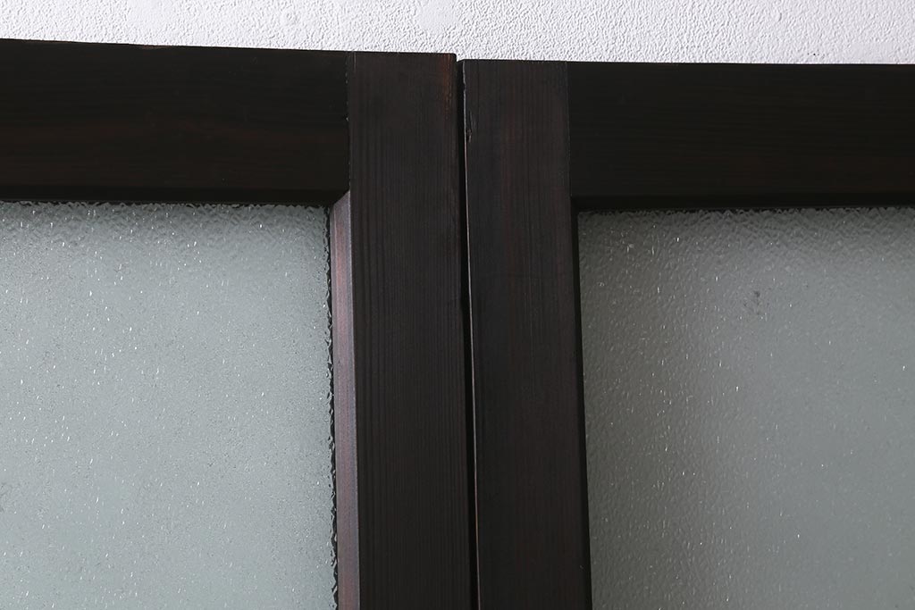 アンティーク建具　上手物!　腰板ケヤキ材　ダイヤガラス　落ち着いた色合いのレトロなガラス戸2枚セット(引き戸・建具)(R-041580)