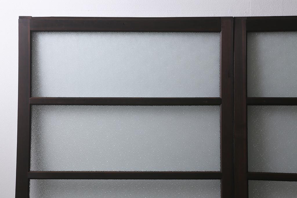 アンティーク建具　上手物!　腰板ケヤキ材　ダイヤガラス　落ち着いた色合いのレトロなガラス戸2枚セット(引き戸・建具)(R-041580)