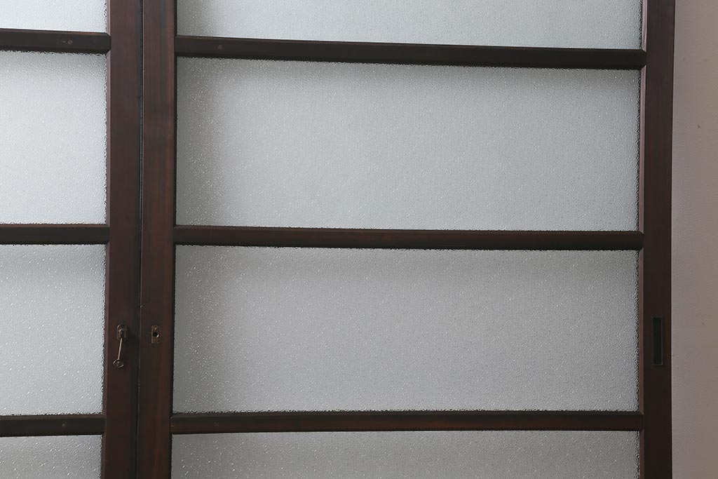 アンティーク建具　上手物!　腰板ケヤキ材　ダイヤガラス　落ち着いた色合いのレトロなガラス戸2枚セット(引き戸・建具)(R-041580)