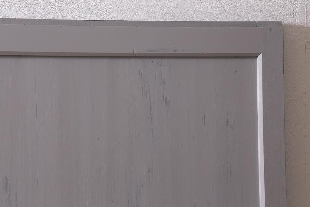アンティーク建具　明治大正期　杉無垢材　グレーペイントのおしゃれな板戸2枚セット(引き戸、建具)(R-041646)