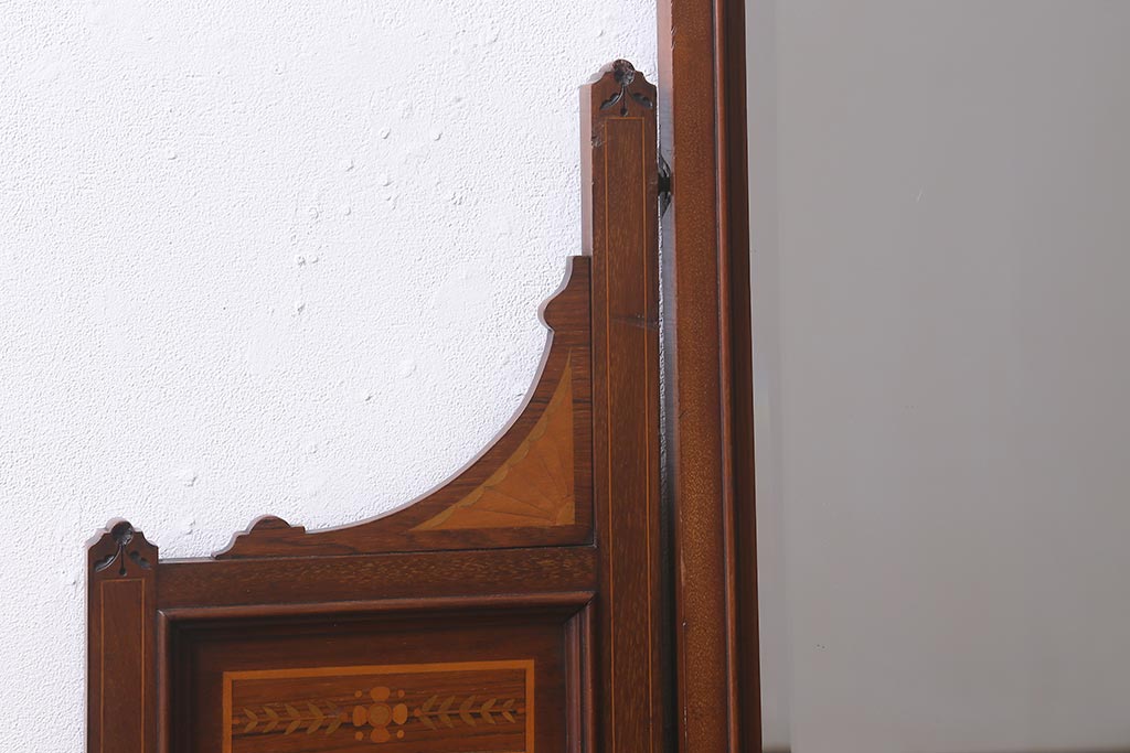 アンティーク家具　イギリスアンティーク　上手物!　マホガニー材　象嵌細工が優雅な印象を高めるドレッサー(鏡台、化粧台)(R-041655)