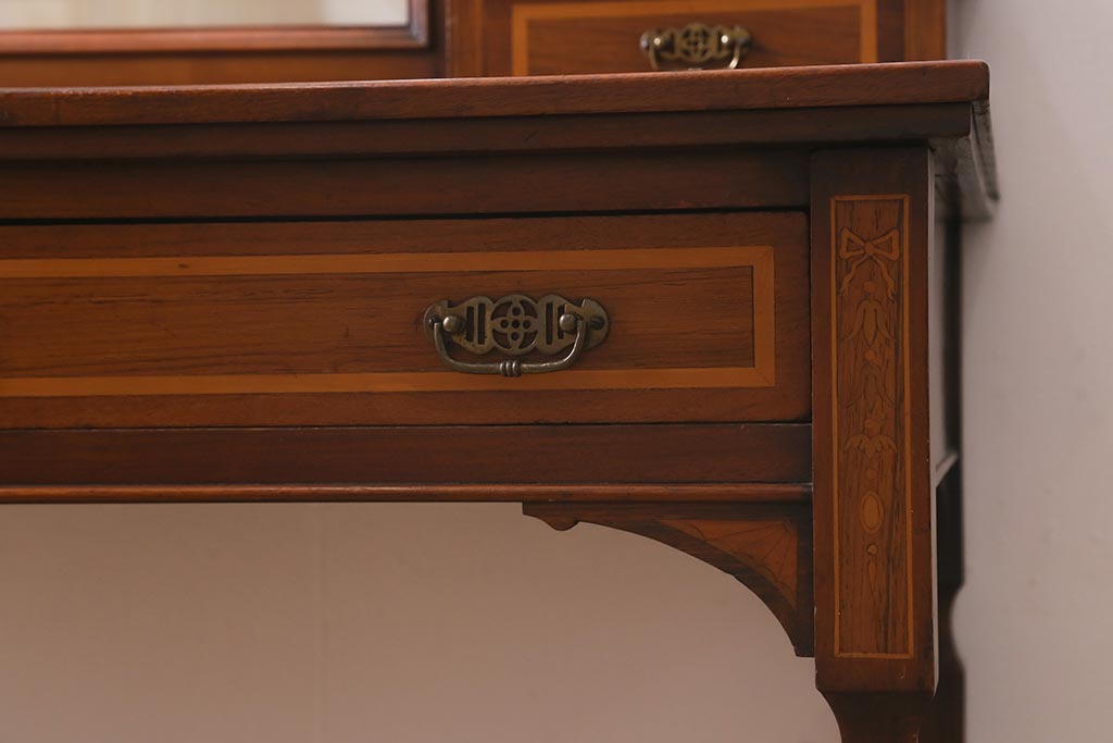 アンティーク家具　イギリスアンティーク　上手物!　マホガニー材　象嵌細工が優雅な印象を高めるドレッサー(鏡台、化粧台)(R-041655)