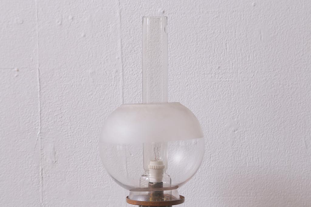 アンティーク照明　昭和初期　オイルランプをリメイクしたお洒落なテーブルランプ(スタンドライト、卓上照明)(R-041711)