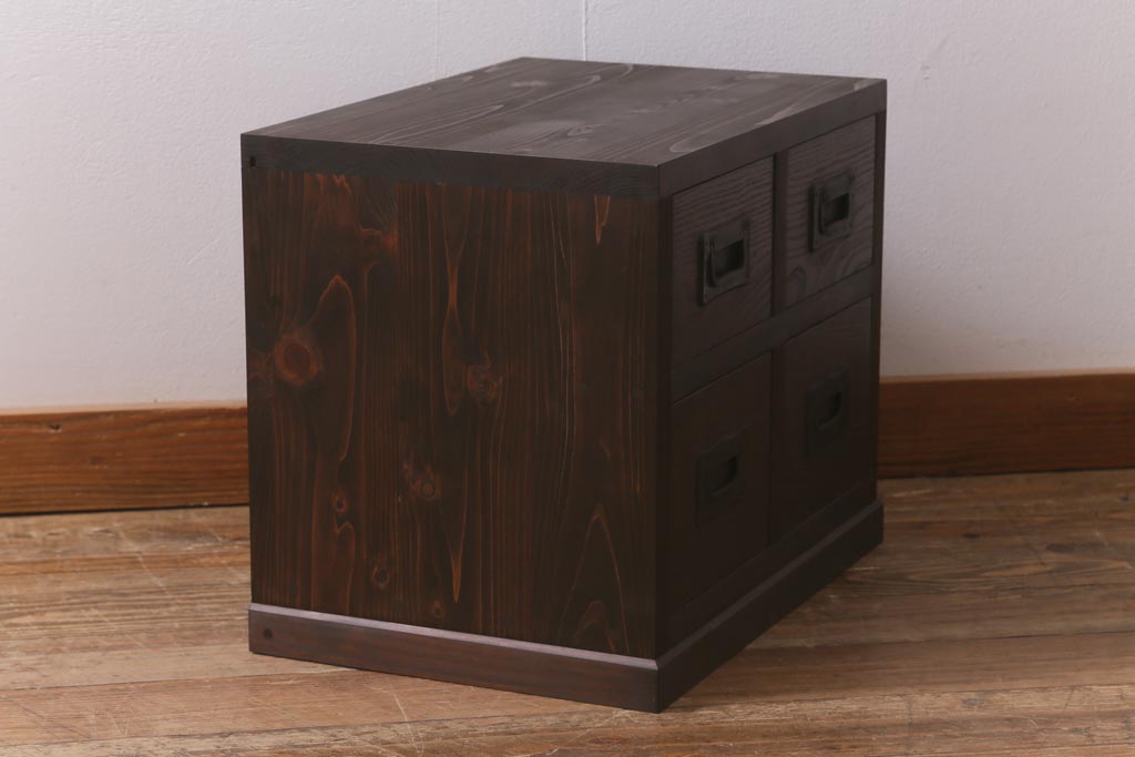 ラフジュ工房オリジナル　古金具リメイク　前板栗材　ヒノキ材　レトロな雰囲気漂う佇まいが魅力の小引き出し(小物収納)(R-041729)