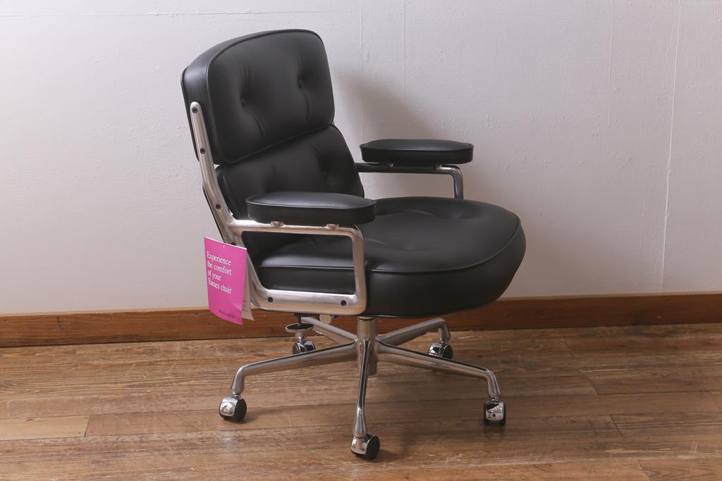 中古　展示美品　Hermanmiller(ハーマンミラー社)　イームズ　エグゼクティブチェア(定価約61万円)(アームチェア、オフィスチェア、椅子)(R-041730)