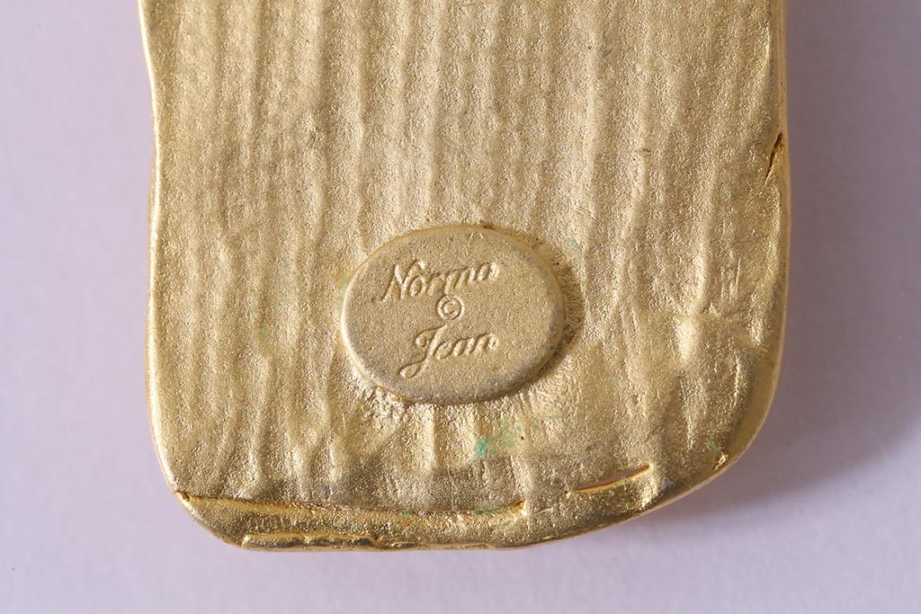 Norma Jean(ノーマジーン)　ゴージャスなゴールドカラーのイヤリング(R-041783)