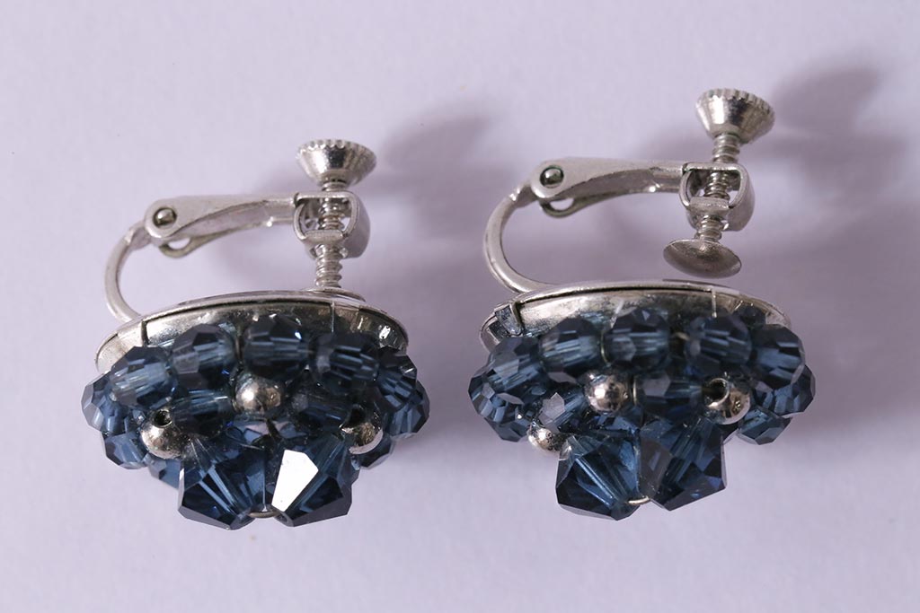 フランス　BALMAIN(バルマン)　大人の雰囲気漂うブルーのアクセサリーセット(イヤリング、ネックレス)(R-041790)